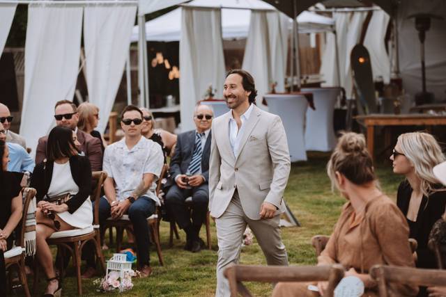 Dan Sia, Calgary Officiant