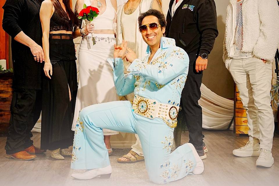 Elvis Officiant
