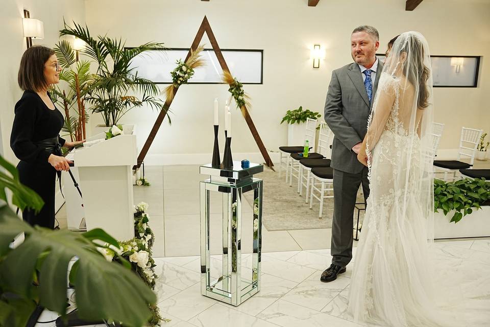 Sabrina Sia, Calgary Officiant