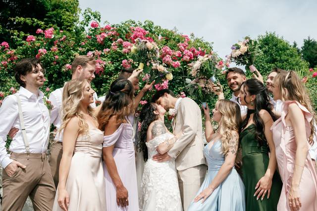 Summer love wedding party