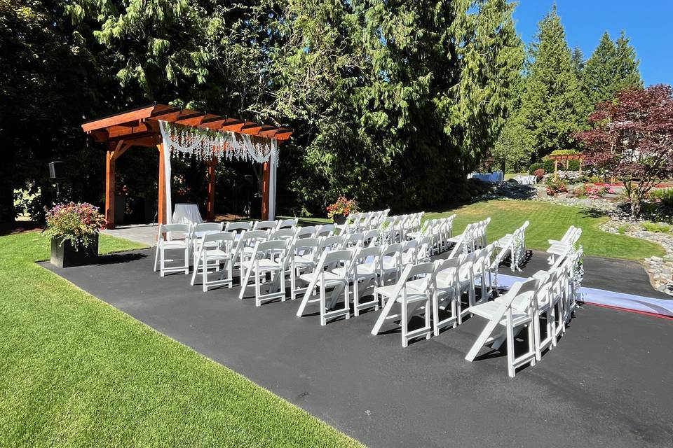 Pergola with guest's own decor