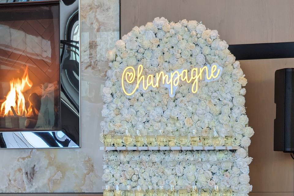 White Champagne Wall