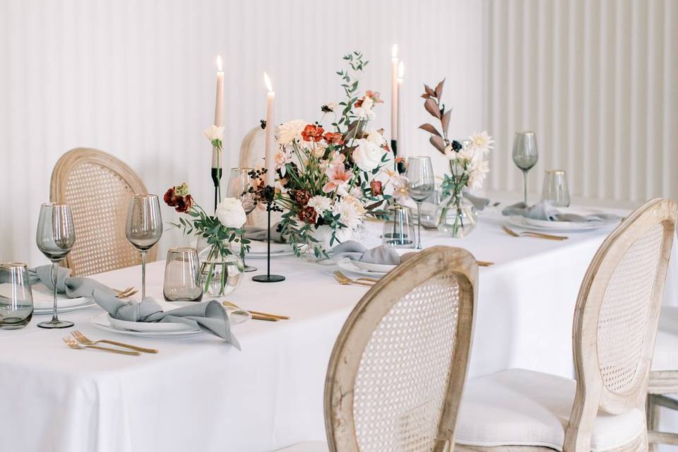 Personalized wedding tablescapes