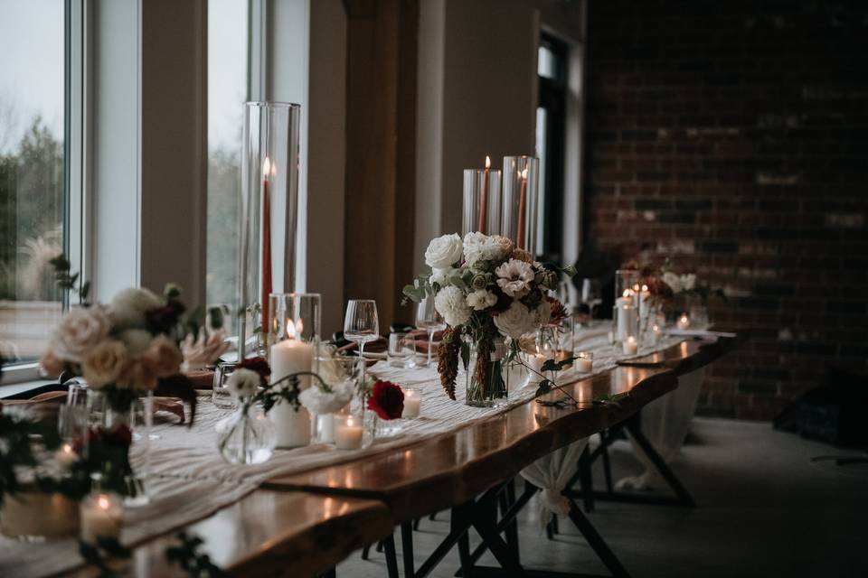 Rustic elegance wedding setting