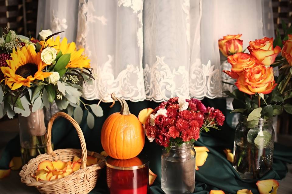J&K, dress and decor