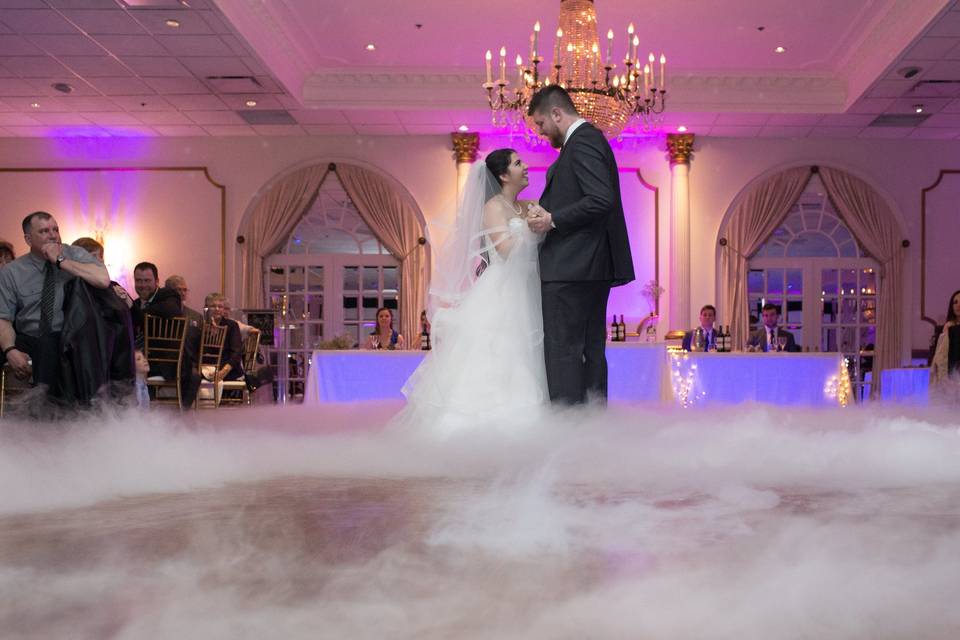 Bride & Groom First Dance