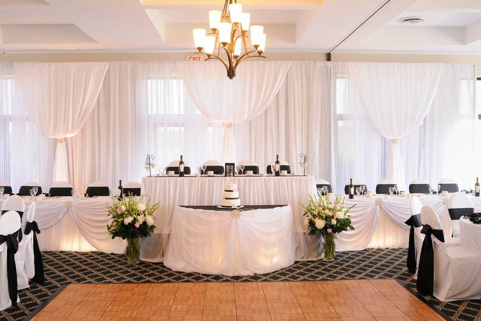 2 Tiered Head Table