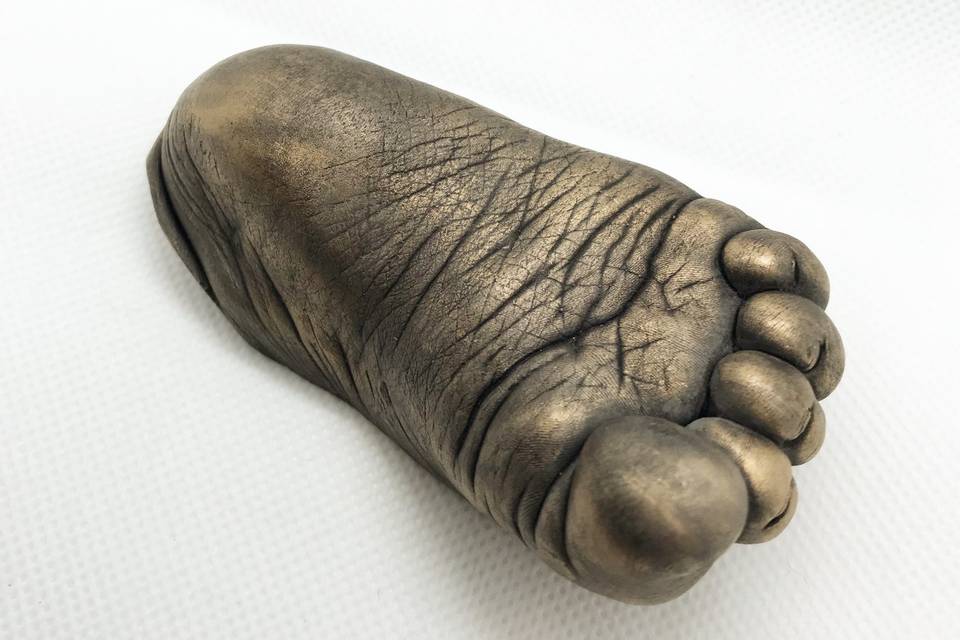 Baby foot casting antique gold