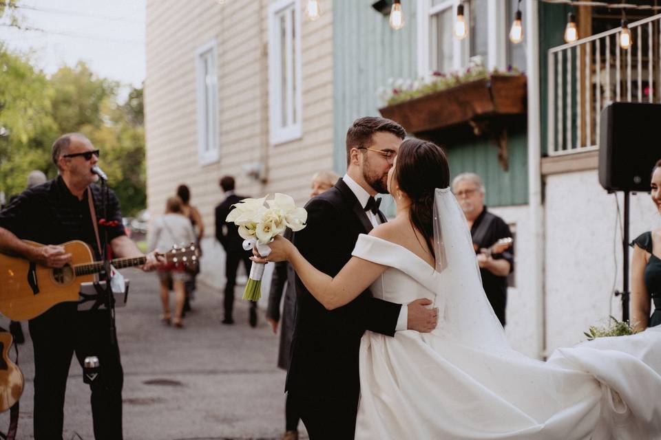 A PointeClaire village wedding