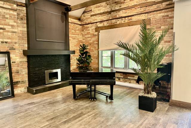 Oakham Lounge -2nd Floor