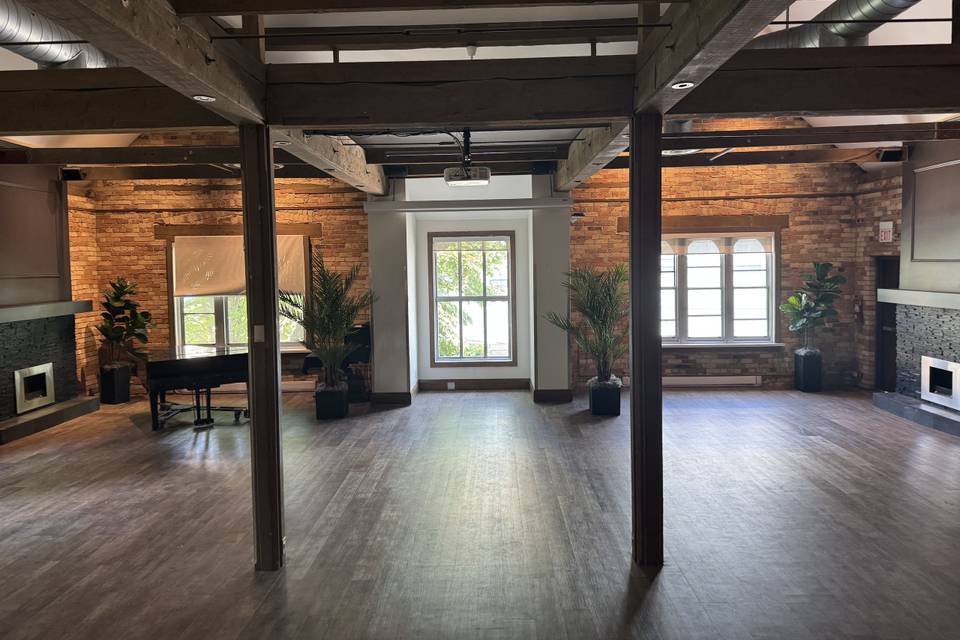 Oakham Lounge -2nd Floor