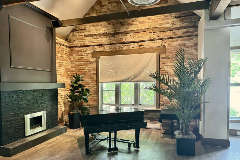 Oakham Lounge -2nd Floor