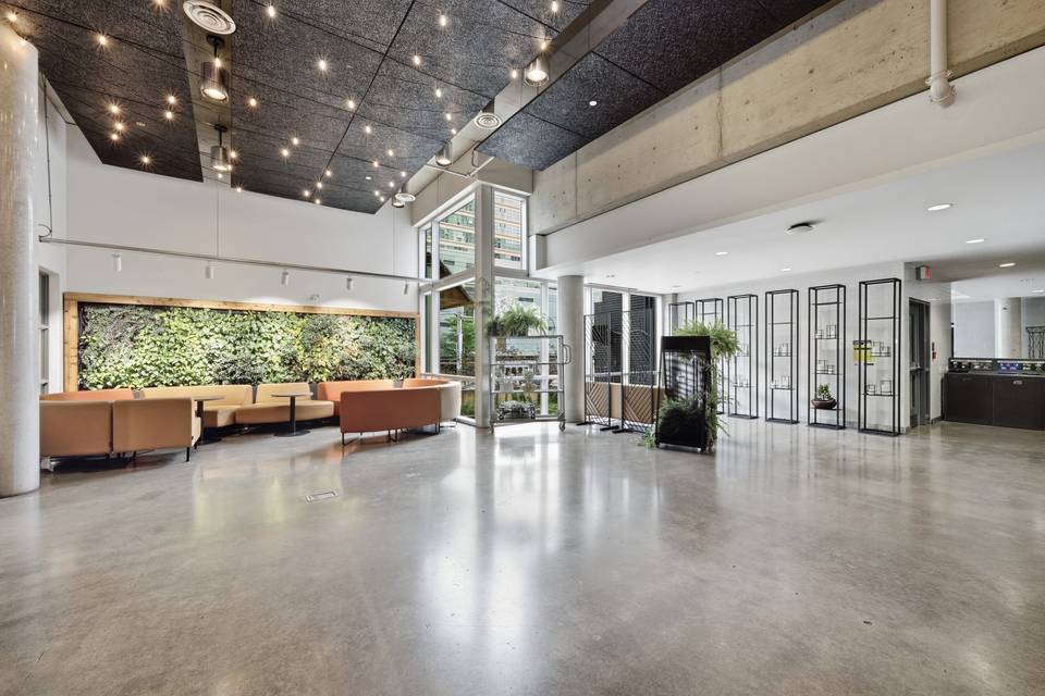 Courtyard Lounge