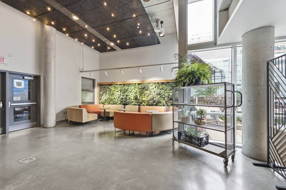 Courtyard Lounge