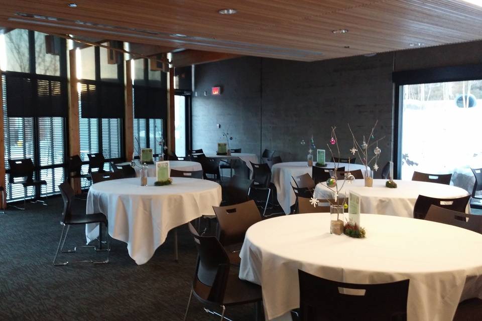 Zoo weddings in Otter Room