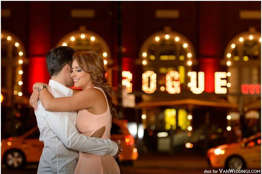 engagement-photo-gastown_0002.jpg