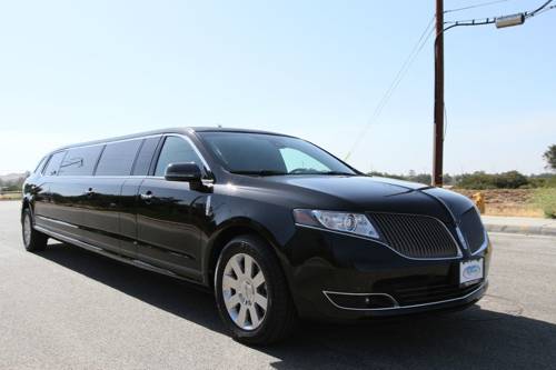 Lincoln MKT Stretch Interior