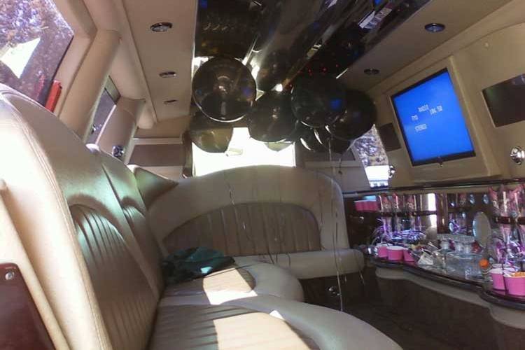 Surrey, British Columbia wedding limo