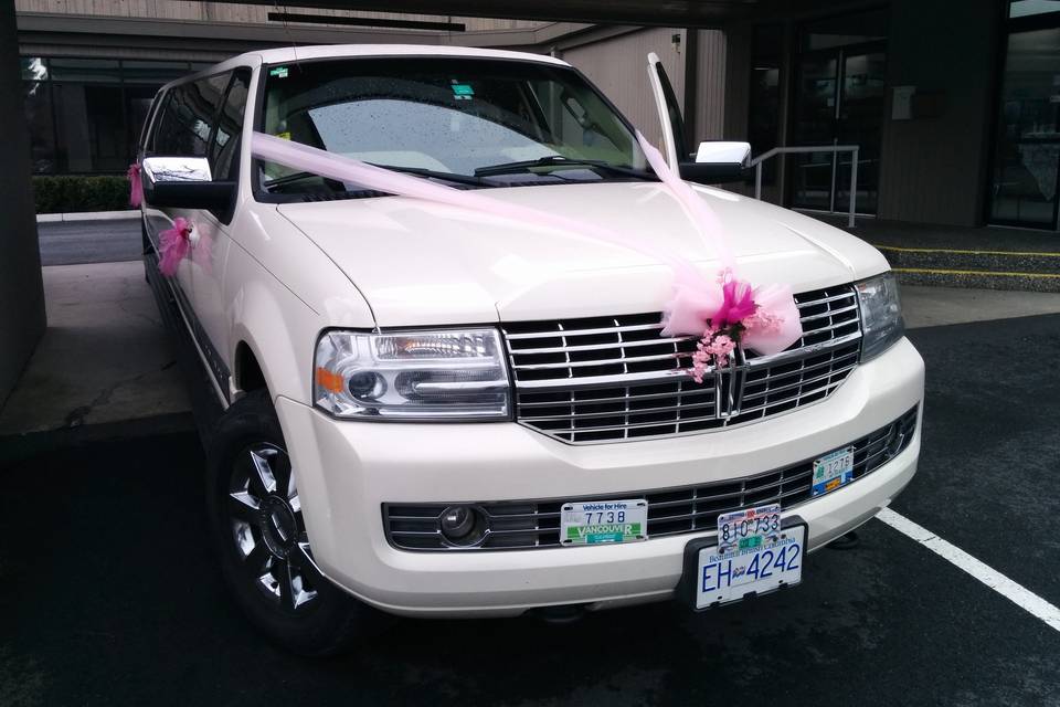 Surrey, British Columbia wedding limo