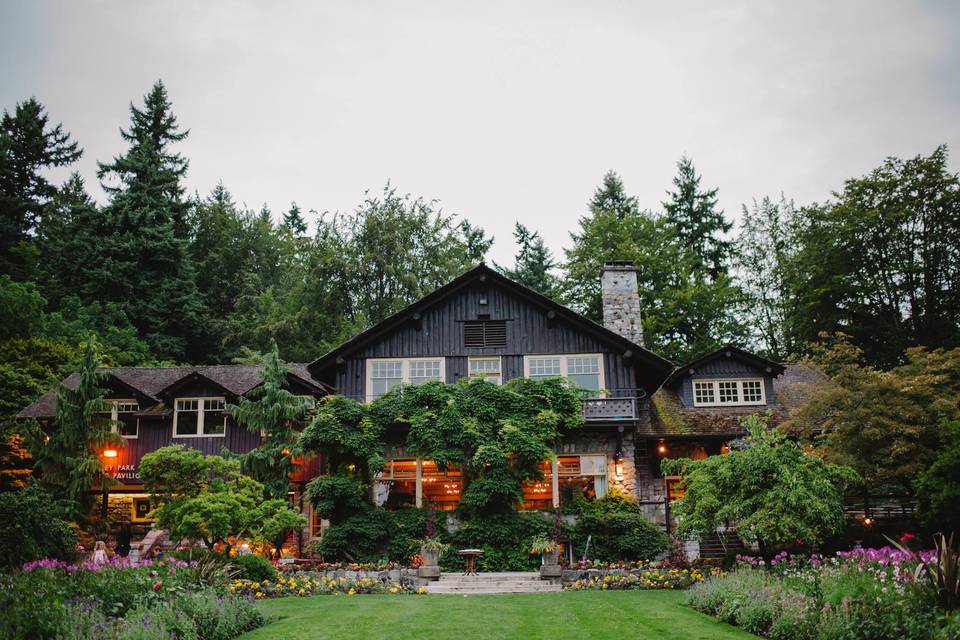 Vancouver garden wedding venue