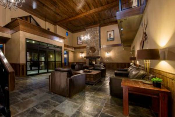 Glacier Mountaineer Lodge