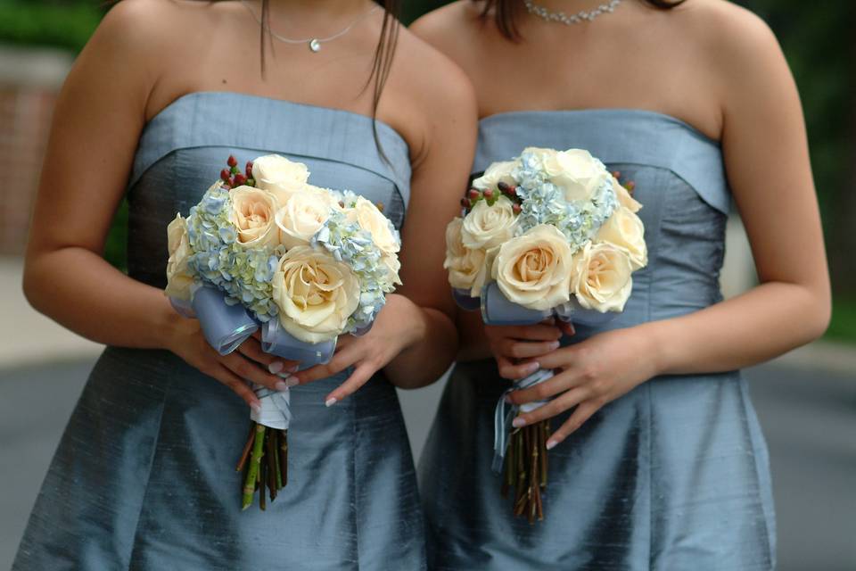 Bridesmaids' bouquets