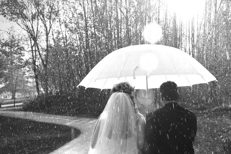 Rain wedding day