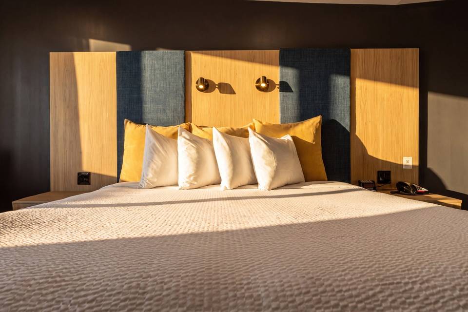 The Jordan Hotel Suite