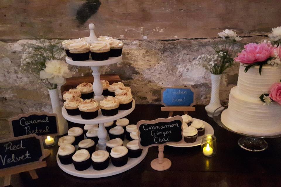 Rustic 2 tier with cupcakes