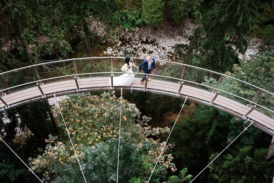 Suspension bride engagement