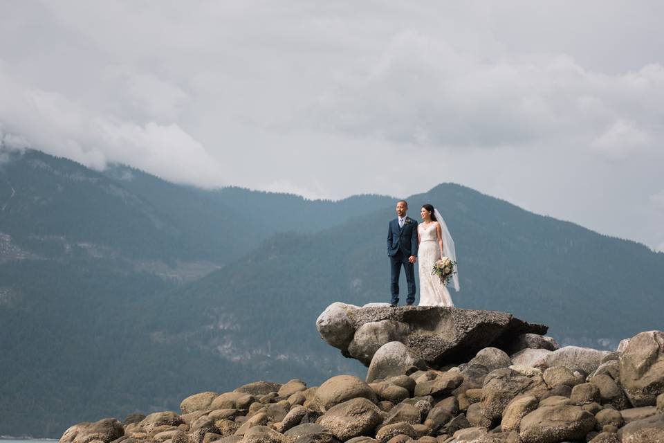 Couple at Squamish wedding