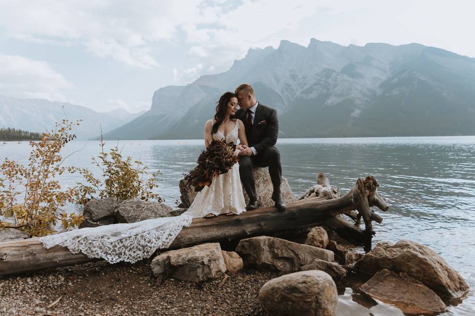 Lake Minnewanka Wedding