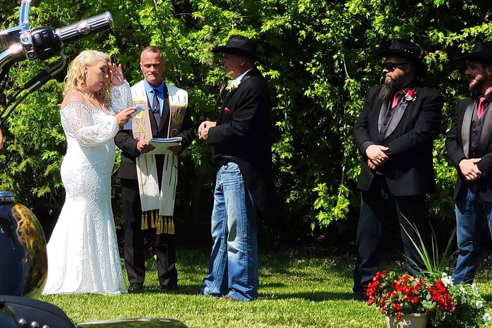Civil Marriage Officiant Windsor ON