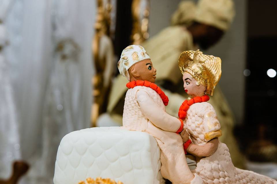 Traditional wedding cake