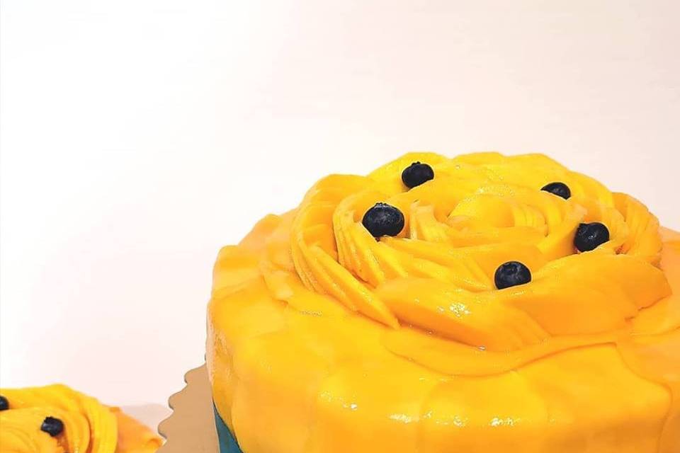 Mango cake flower