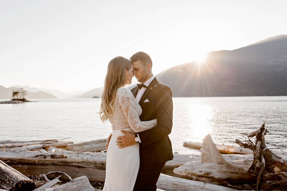 Sand dunes elopement