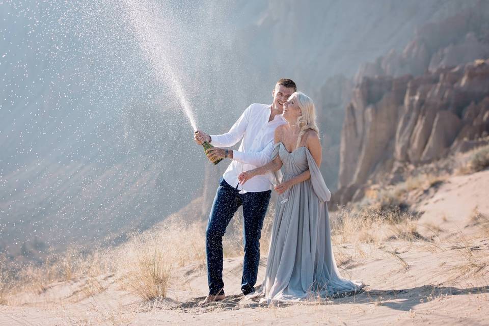 Sand dunes elopement