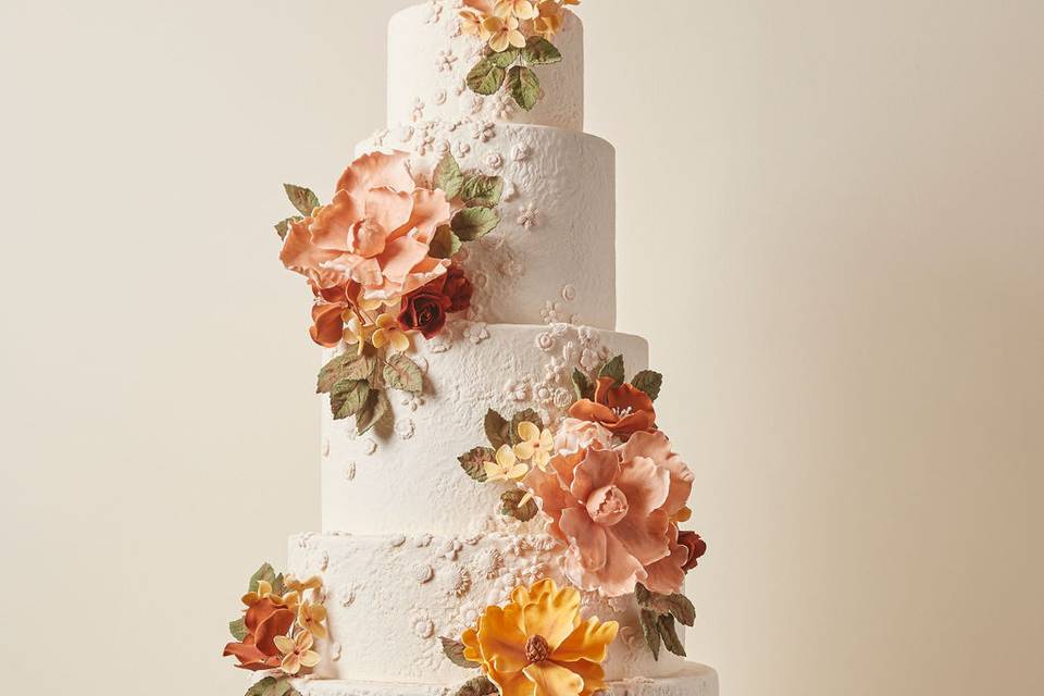 Lace inspired floral cake