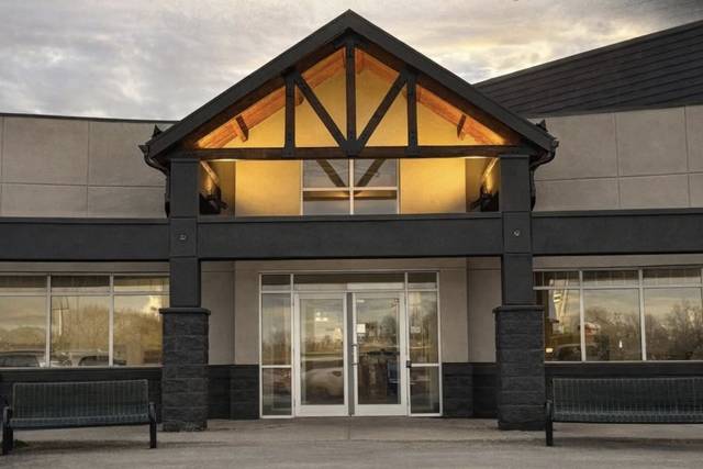 Bearspaw Lifestyle Centre