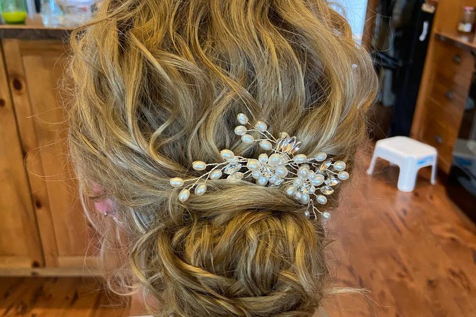 Natural textured updo