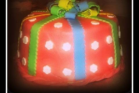 bow cake.jpg