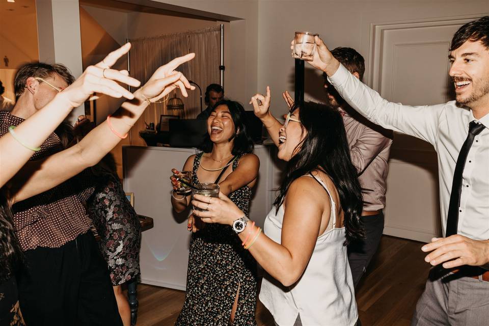 First Dance -@beigeweddings 📸