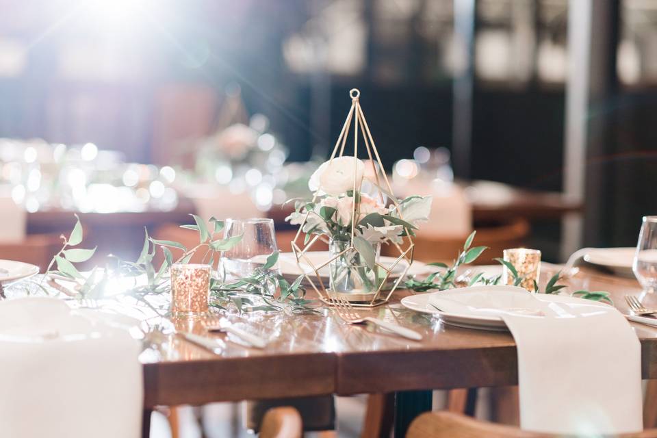 Elegant tablescape