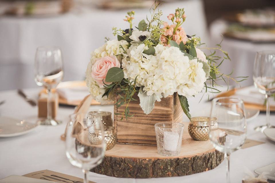 Rustic centerpiece