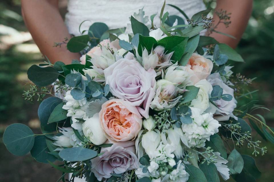 Garden Style Blush Bridal Bouq