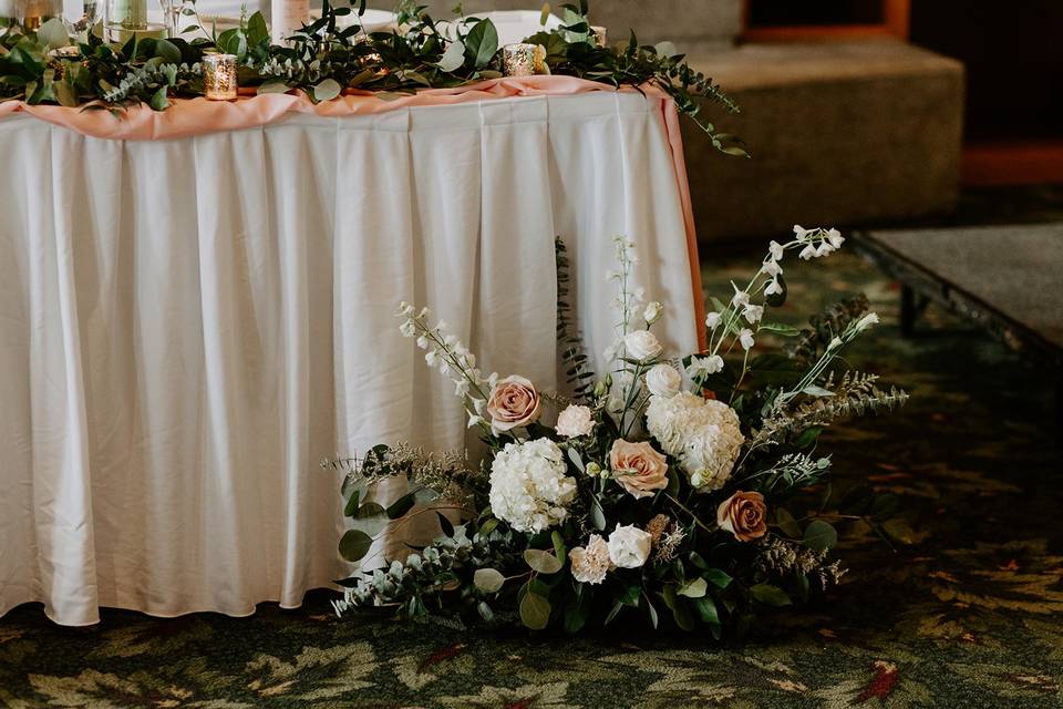 Head table decor