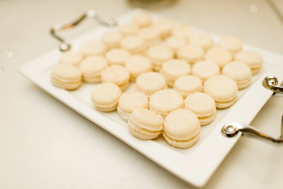 Almond macarons