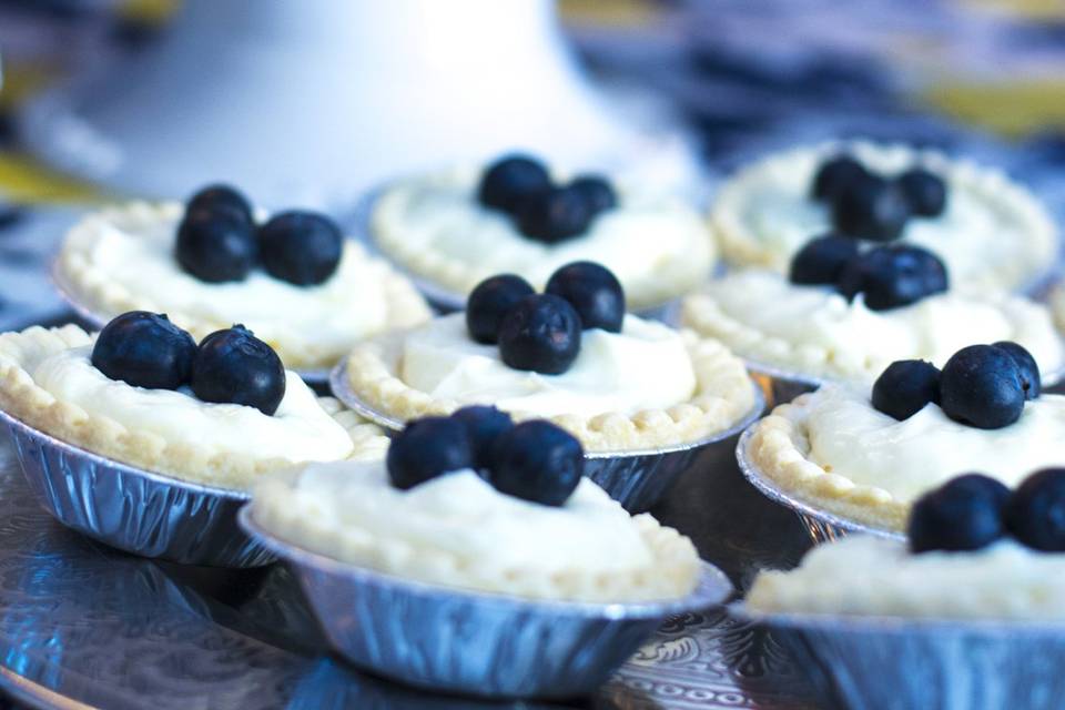 Mini cream cheese tarts