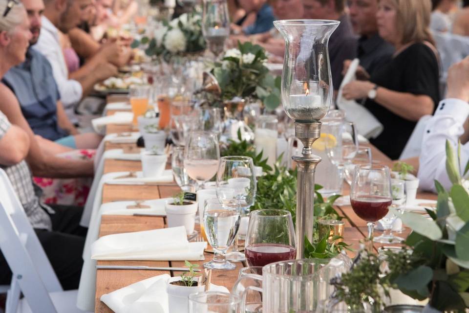 We offer long table events too