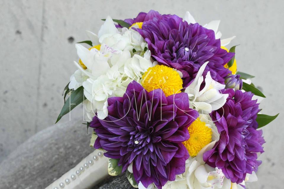 Dahlia bouquet.jpg